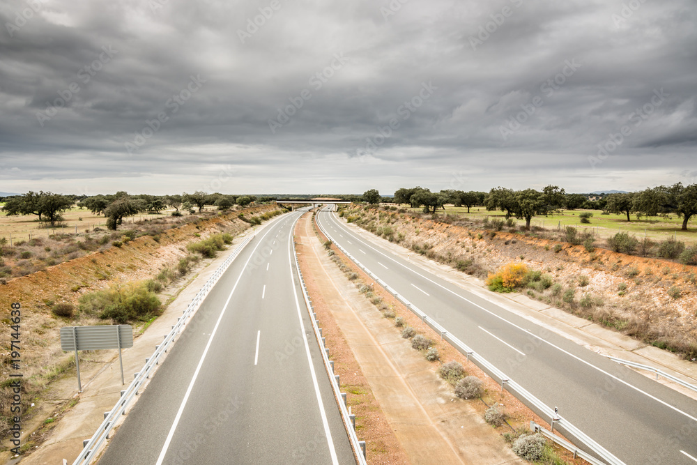 highway vehicles empty