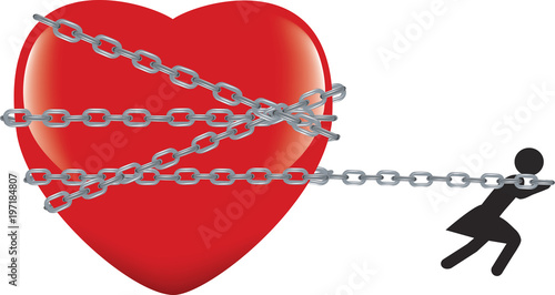 donna traina cuore incatenato