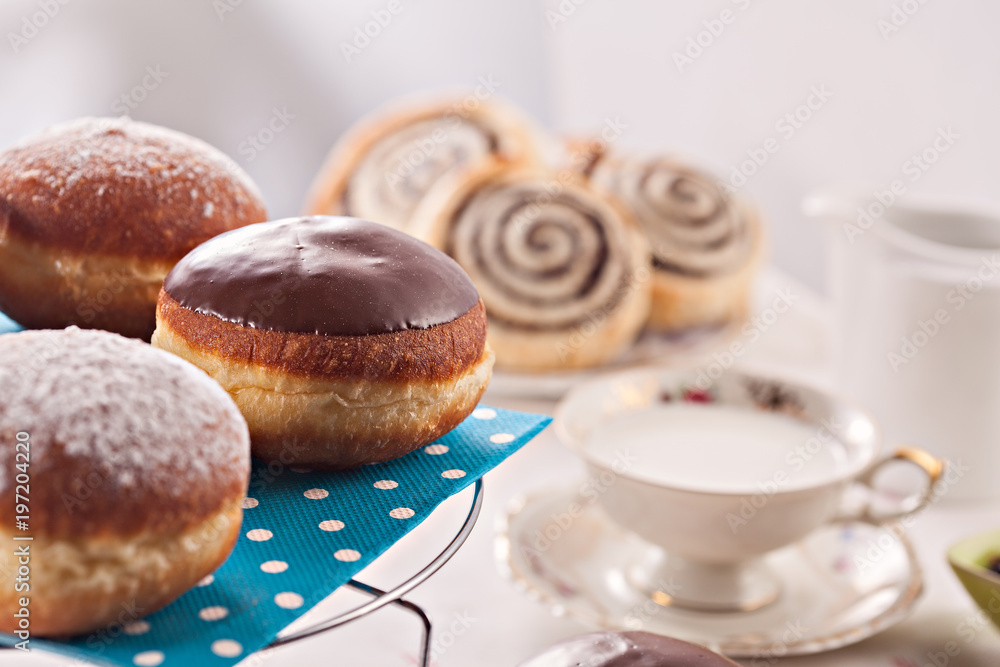 donuts with chocolate donuts with chocolate