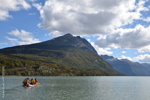 Navigation sur le lago Roca en Terre de Feu, Argentine