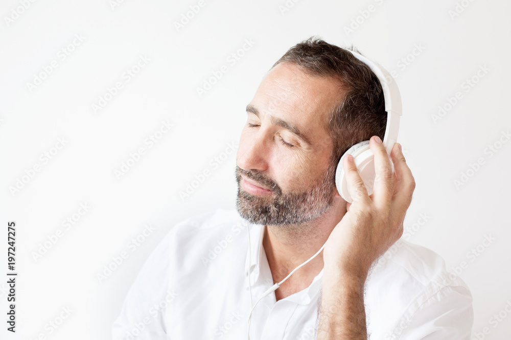 Fototapeta premium handsome bearded man with headphones