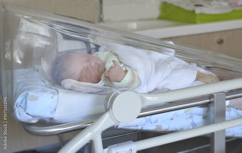 Newborn baby top hospital bed