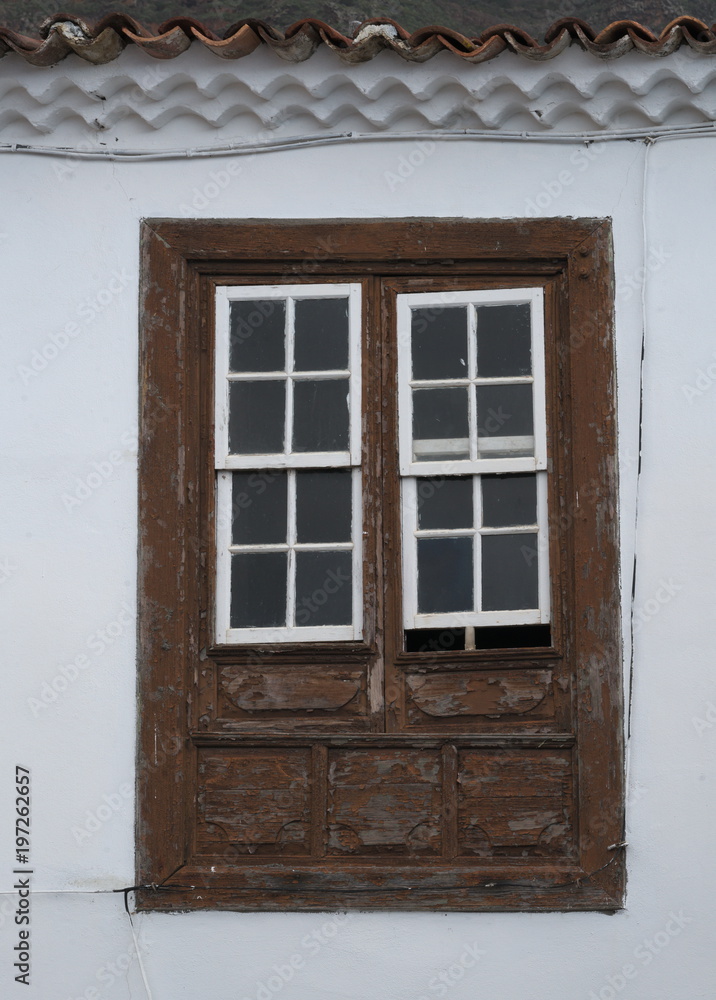 Fototapeta premium interesting historical window