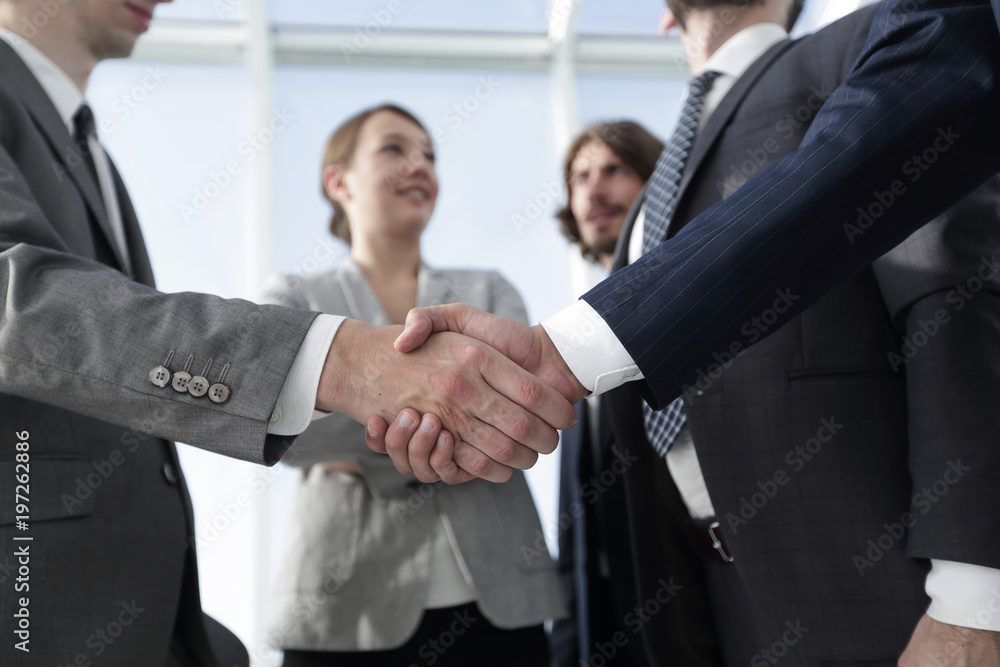 welcome and handshake business people welcome and handshake business people