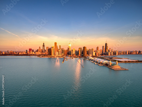 That crazy city sunrise in Chicago © Drone Dood