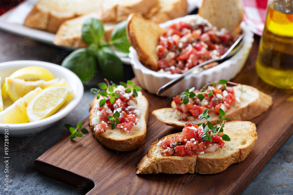 Roasted tomatoes bruschetta with thyme