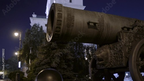 The Tsar Cannon, Moscow Kremlin, Russia -- is a large, 5.94 metres (19.5 ft) long cannon on display on the grounds of the Moscow Kremlin 4к
