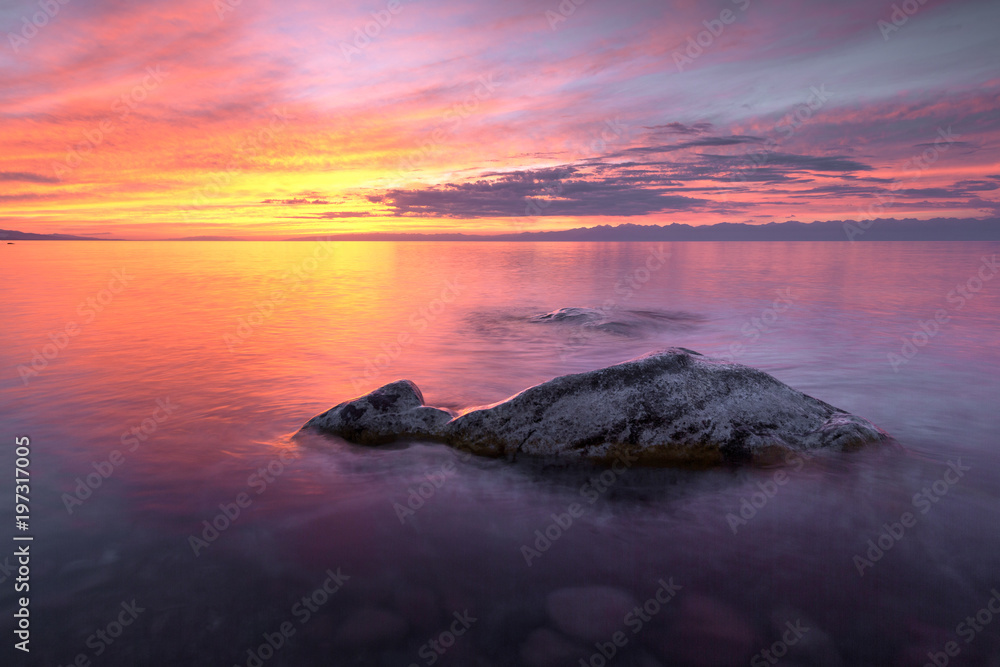Obraz premium Issyk-Kul lake in Kyrgyz republic