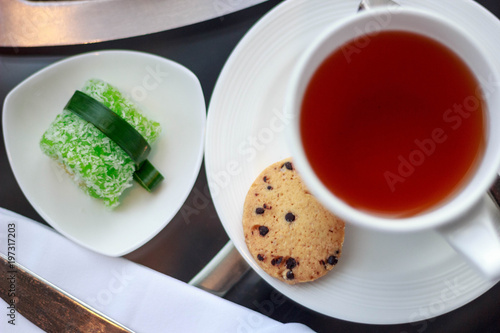 Tableau sur toile tea-party with sweets