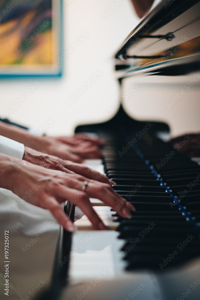 Obraz premium Piano play love together