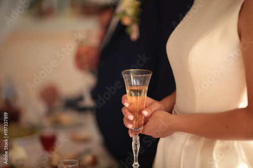 wine, glass, champagne, drink, party, woman, alcohol, toast, celebration, bar, restaurant, couple, drinking, wedding, hand, people, glasses, holding, hands, white, beverage, cocktail, friends, table, 