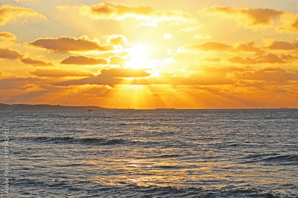 Naklejka premium 銚子の朝の海