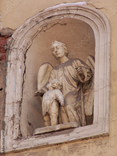 stucco, building, wall, facade, architecture, old, decoration, molding, architectural, style, design, white, background, detail, sculpture, vintage, historic, exterior, retro, pattern, art, landmark, 