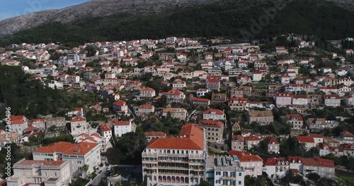 middle view of the panorama of Dubrovnik