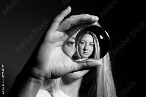 Canvas Print Woman watching you