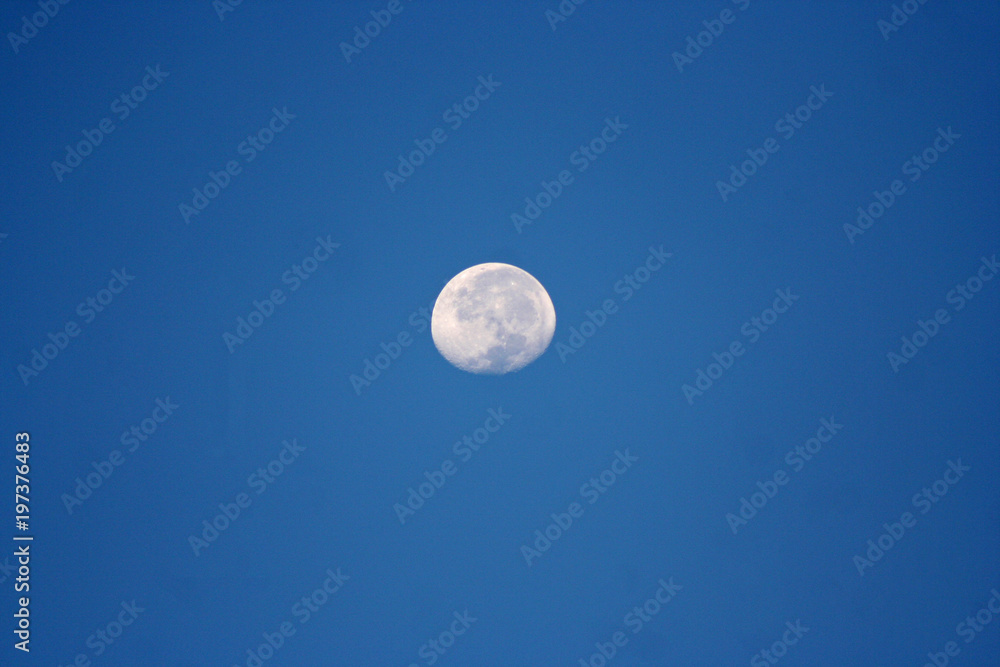 Otra Luna Otra Luna