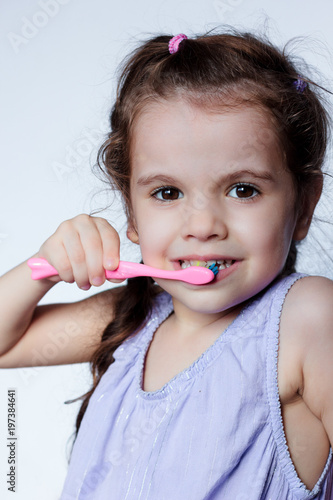 Dental care - little girl c...