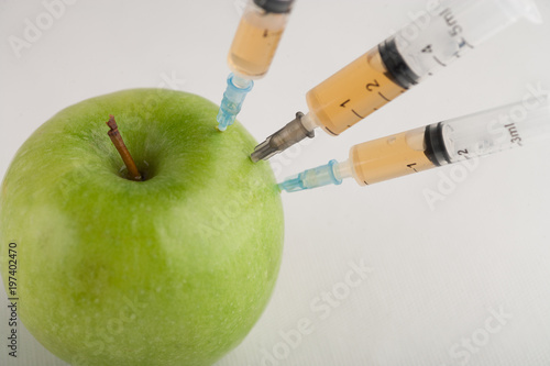 genetically modified apple