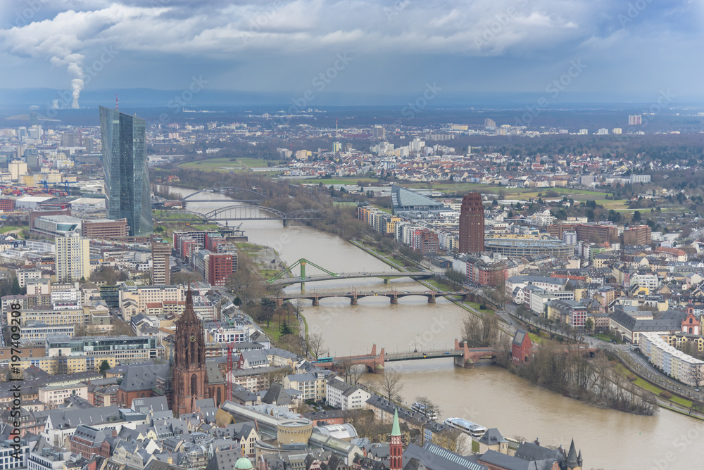 Vistas de la ciudad de Frankfurt (Alemania).