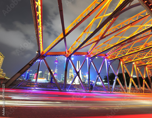 Canvas Print Night traffic lights inside of the Garden Bridge of shanghai china