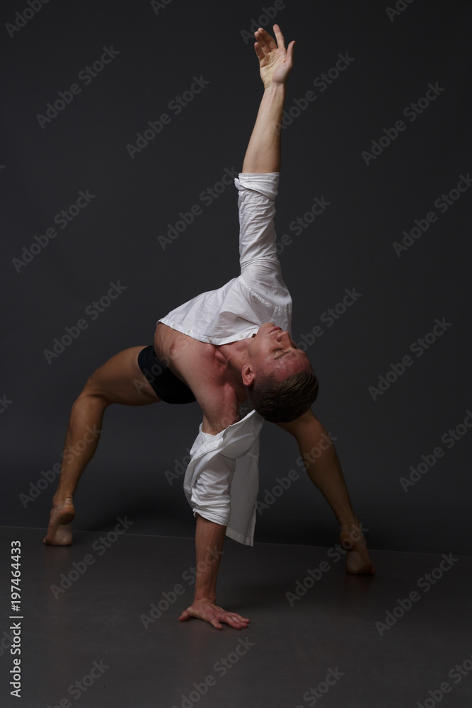 Naklejka premium men is dances in a black pants