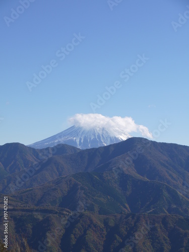 身延山からの富士山。身延 山梨 日本。11月中旬。