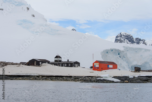 Fototapeta Naklejka Na Ścianę i Meble -  Chilean Antarctic research station