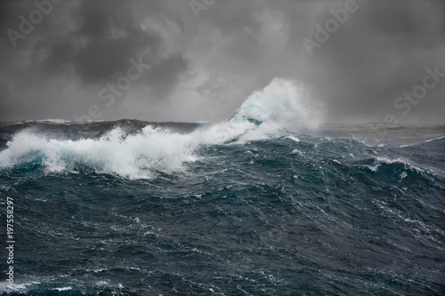 Fototapeta Naklejka Na Ścianę i Meble -  sea wave in atlantic ocean during storm