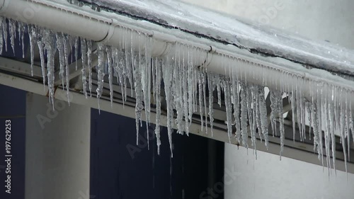 icicles on the roof hanging winter danger icicle
