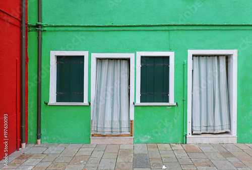 Green facade house © Tatty
