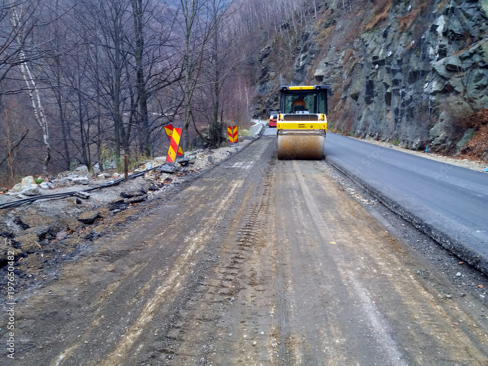 Obraz premium Road construction machinery in activity