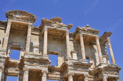 Éfeso foi uma cidade grega antiga na atual provincia de Esmirna, Turquia, construída no século X A.C. photo