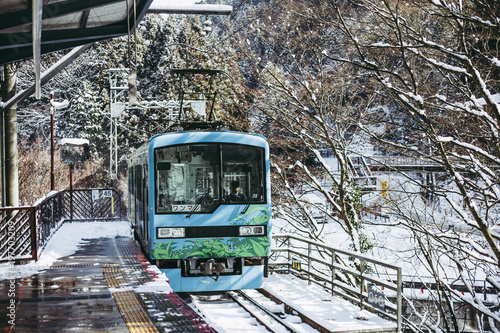 電車 雪