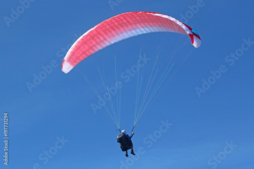 Paraglider fying