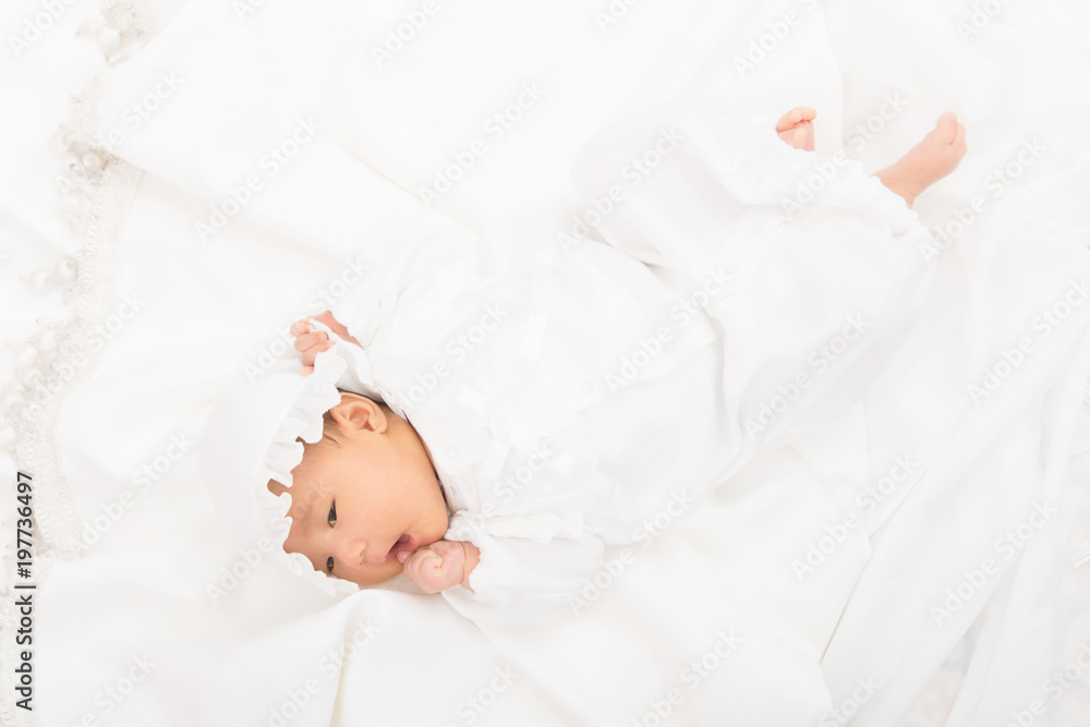 女の子の赤ちゃん 女の子の赤ちゃん