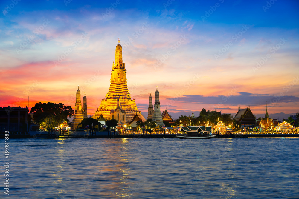 Wat Arun temple at sunset, Bangkok Thailand