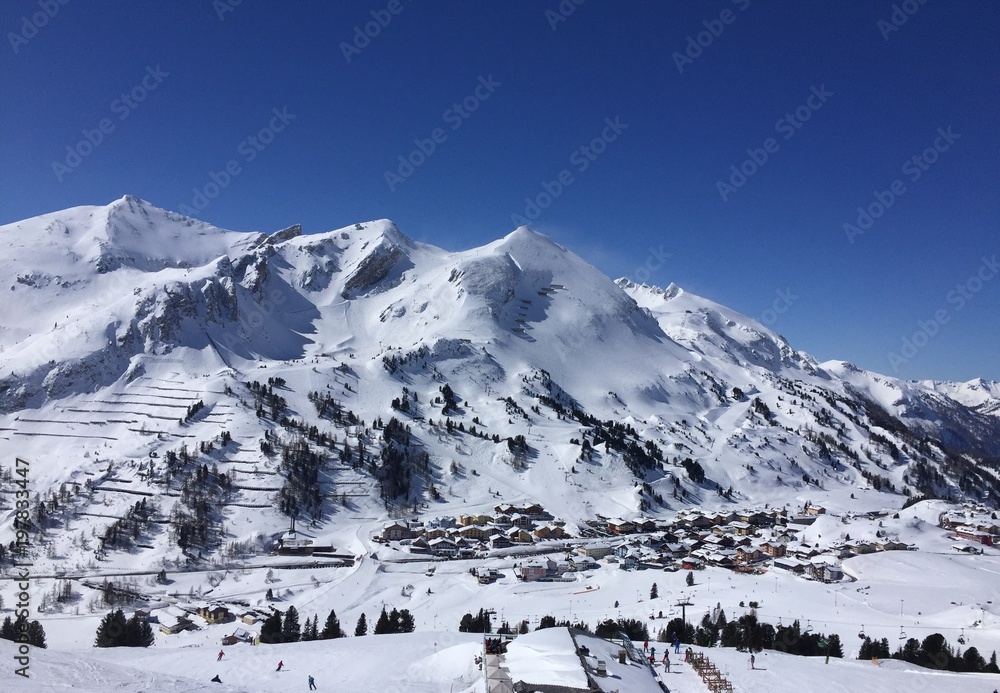 skigebiet in den Alpen in obertauern