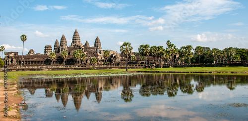 Angkor Wat che si riflette nel laghetto