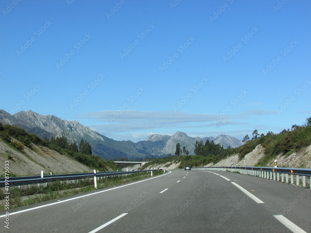 Fototapeta premium Scenic highway near Pyrenees mountains, France