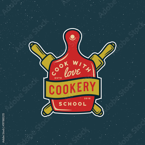 vintage cooking classes logo. retro styled culinary school emblem. vector illustration