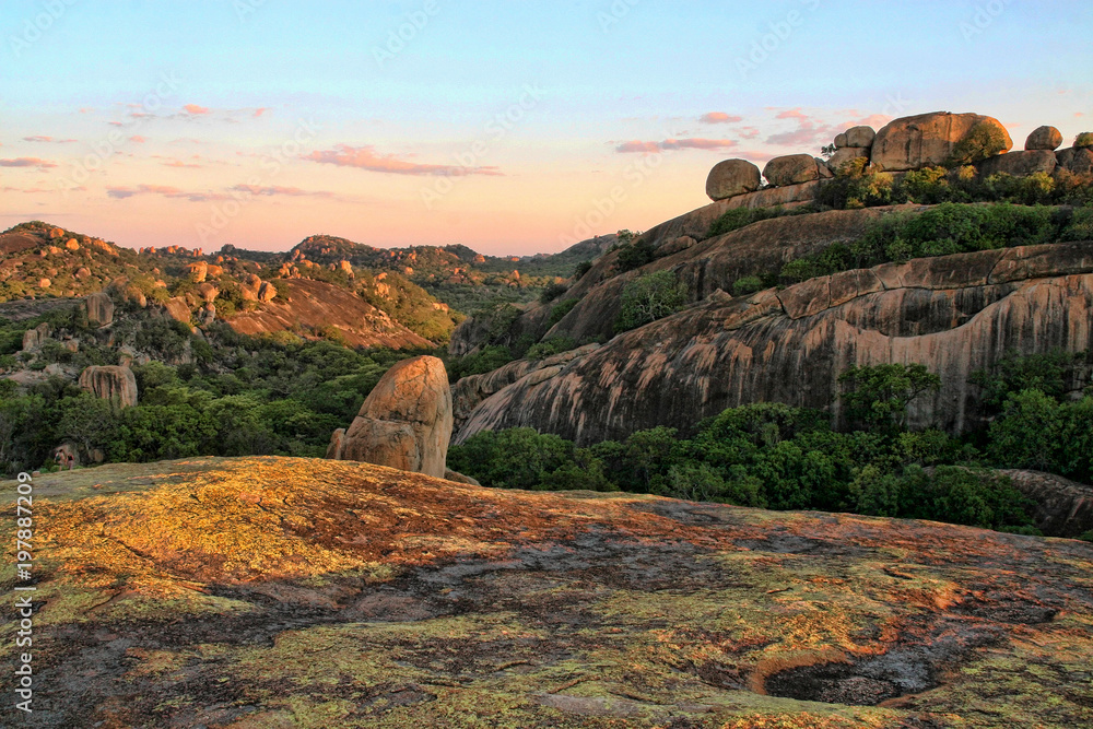 The picturesque rock formations of the Matopos National Park, Zimbabwe - obrazy, fototapety, plakaty 