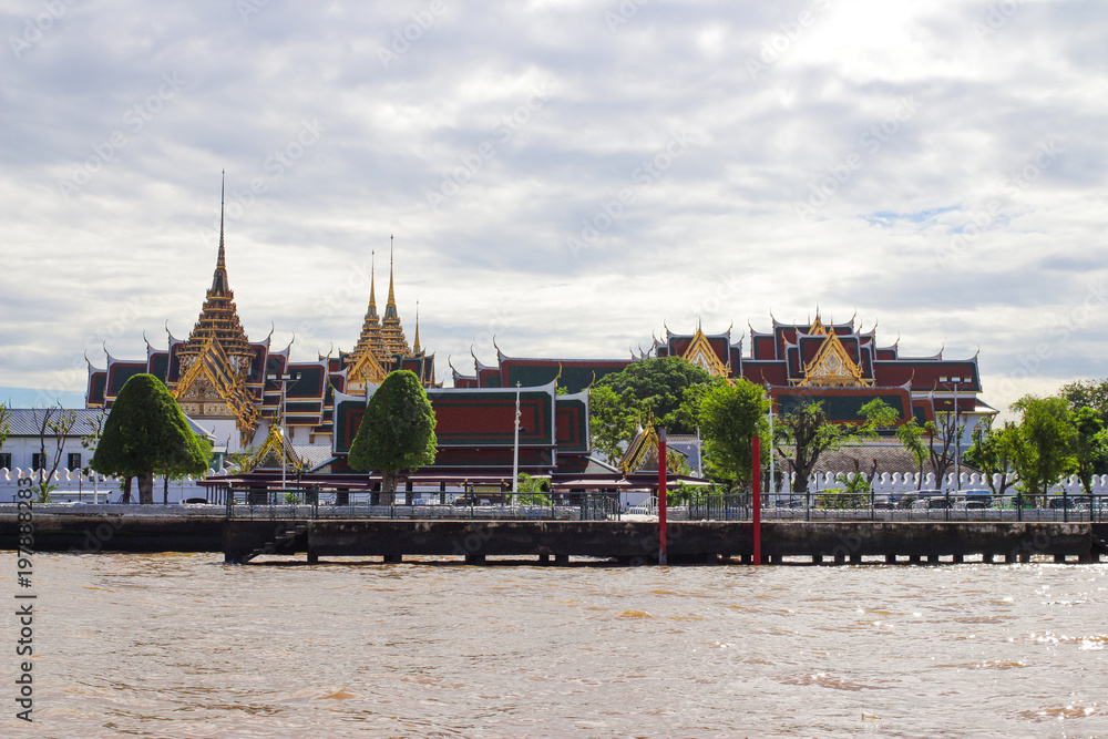 Obraz premium Grand Palace Chaophraya River Bangkok Thailand
