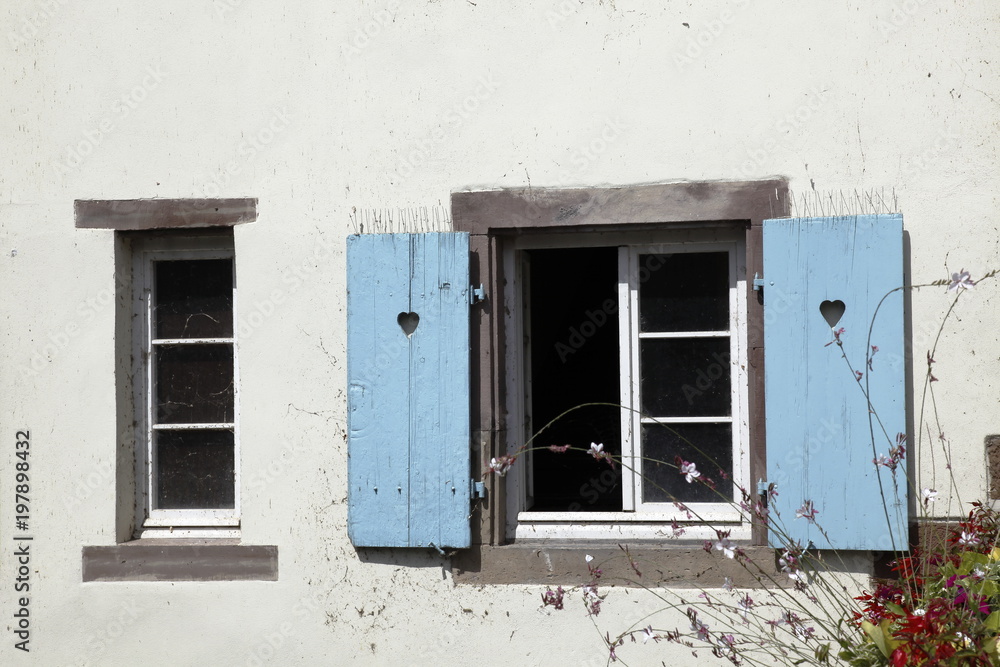 Fensterläden Fensterläden