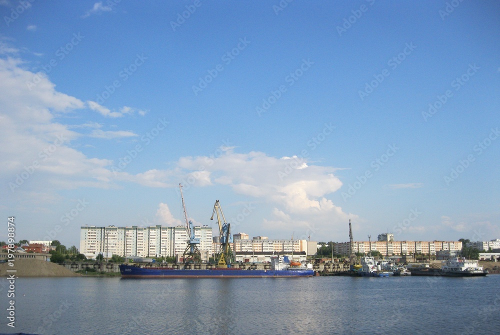 Obraz premium Ship, river, landscape, sky