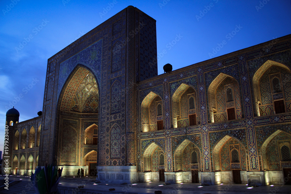Tilya-Kori madrasa view by night, Samarkand, Uzbekistan