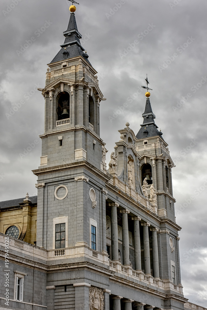 Campanarios de la Catedral de la Almudena Campanarios de la Catedral de la Almudena