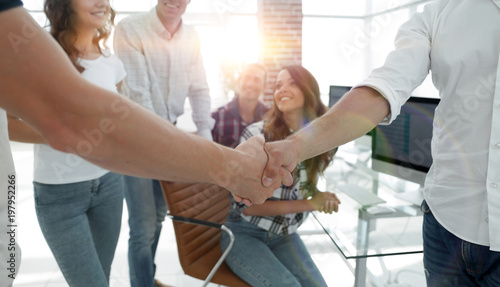 фотографія closeup of handshake of business partners