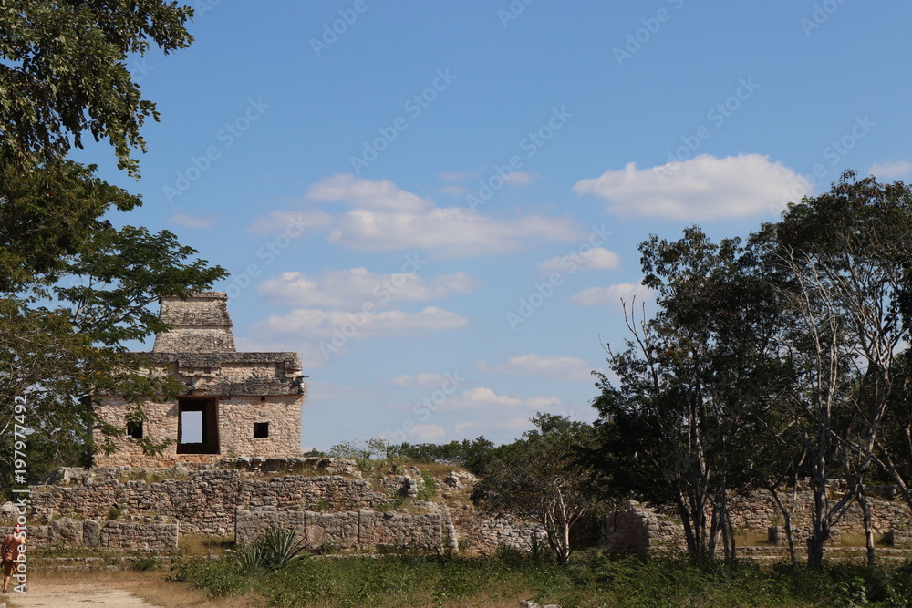 zona arqueológica de Dzibilchaltún zona arqueológica de Dzibilchaltún