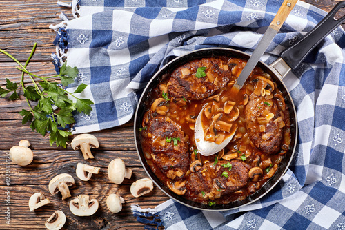 Принти на полотні juicy salisbury beef steaks, top view