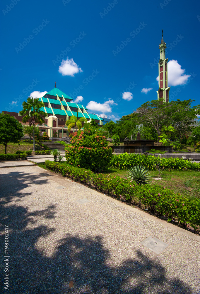 Obraz premium Great mosque of batam, kepuluan riau